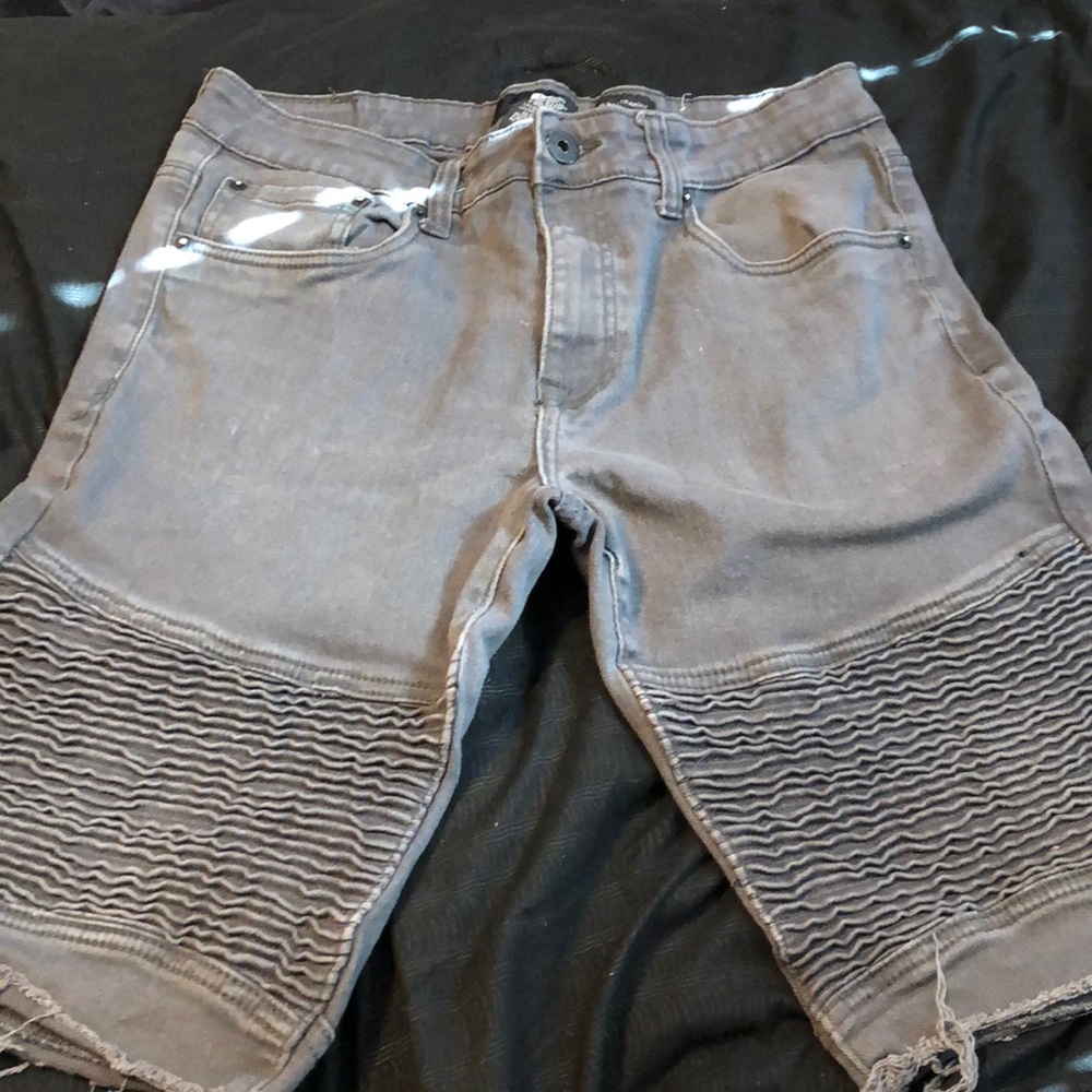 Distressed men’s shorts